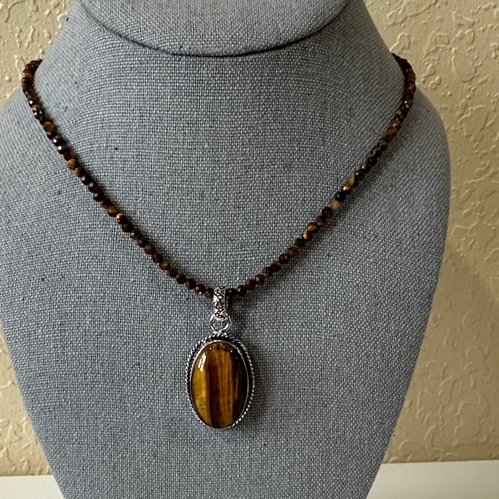 Genuine Tiger’s Eye Silver Plated Pendant and Tiger’s Eye Beaded Necklace - Picture 4 of 12